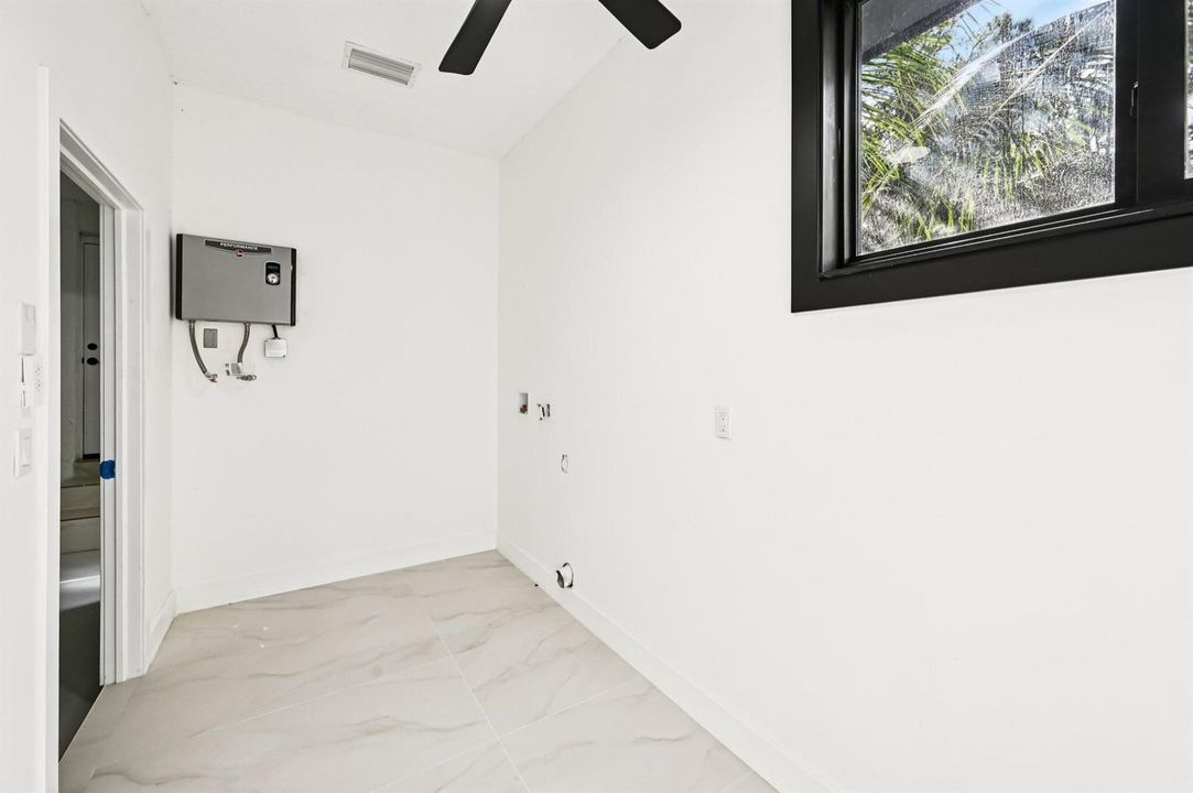 5225 laundry