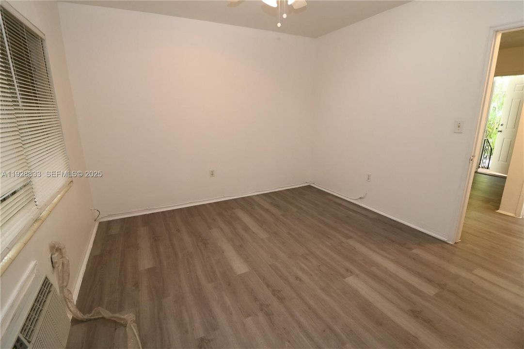 В аренду: $1,500 (1 спален, 1 ванн, 600 Квадратных фут)