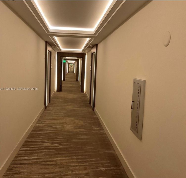 В аренду: $5,000 (1 спален, 1 ванн, 880 Квадратных фут)