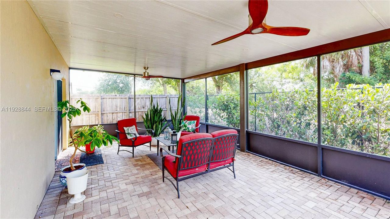 待售: $520,000 (3 贝兹, 2 浴室, 1800 平方英尺)