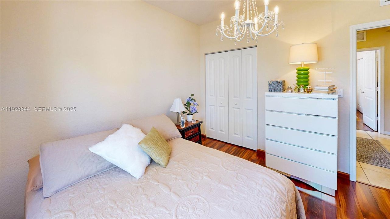 待售: $520,000 (3 贝兹, 2 浴室, 1800 平方英尺)