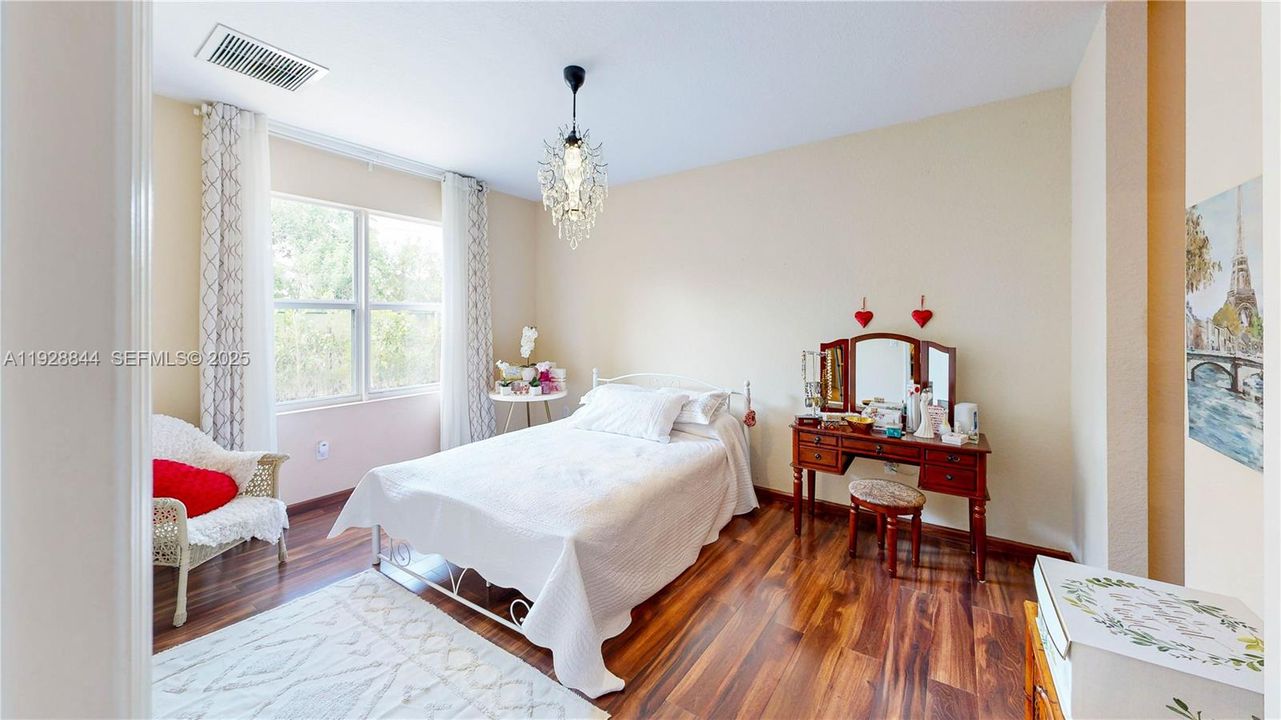 待售: $520,000 (3 贝兹, 2 浴室, 1800 平方英尺)