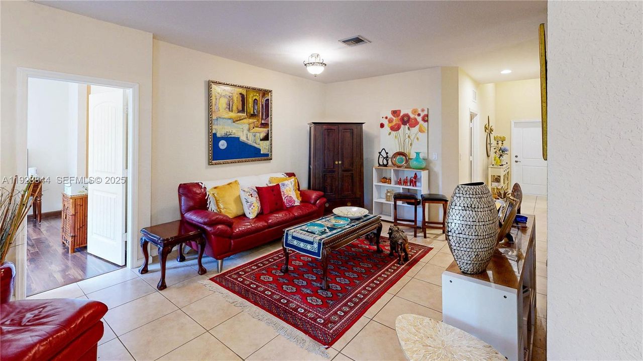 待售: $520,000 (3 贝兹, 2 浴室, 1800 平方英尺)