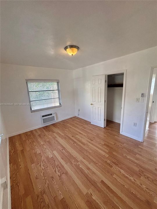 For Rent: $2,275 (2 beds, 1 baths, 3834 Square Feet)