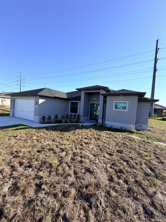 В аренду: $2,800 (3 спален, 2 ванн, 0 Квадратных фут)