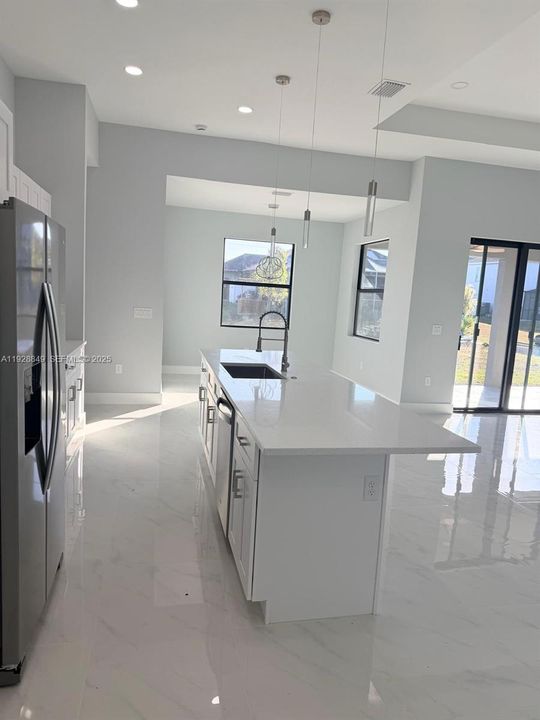 В аренду: $2,800 (3 спален, 2 ванн, 0 Квадратных фут)