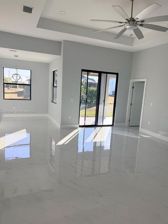 В аренду: $2,800 (3 спален, 2 ванн, 0 Квадратных фут)