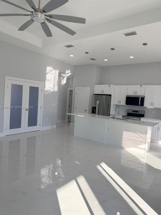 В аренду: $2,800 (3 спален, 2 ванн, 0 Квадратных фут)