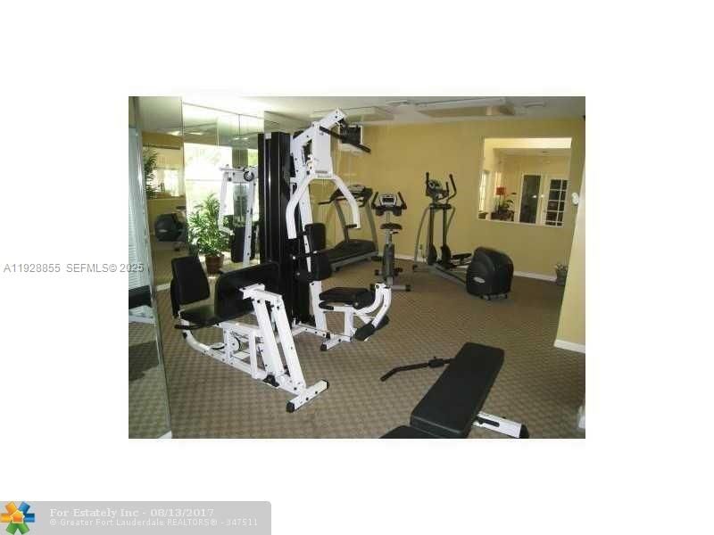 For Rent: $1,775 (1 beds, 1 baths, 700 Square Feet)