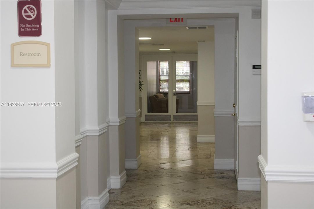 For Rent: $3,000 (2 beds, 2 baths, 1148 Square Feet)