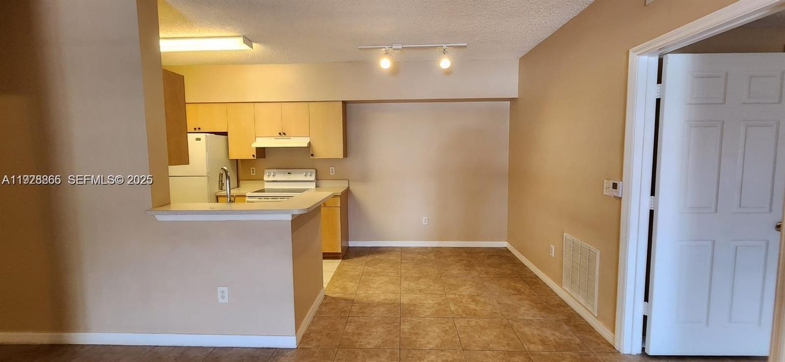 En Renta: $2,000 (2 camas, 2 baños, 1051 Pies cuadrados)