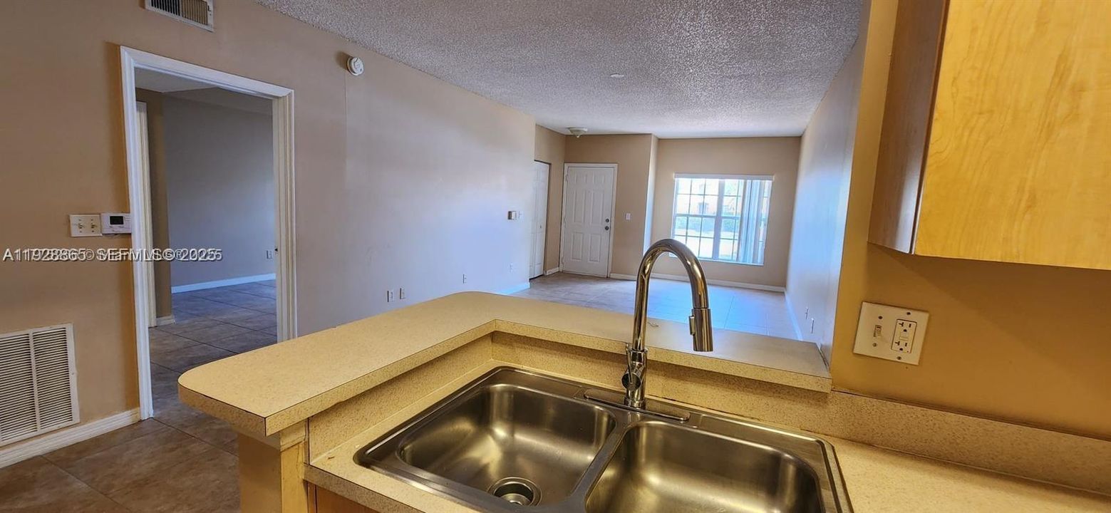 En Renta: $2,000 (2 camas, 2 baños, 1051 Pies cuadrados)