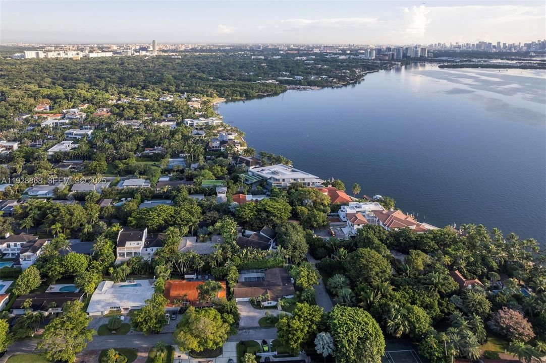 В аренду: $17,750 (4 спален, 3 ванн, 2848 Квадратных фут)