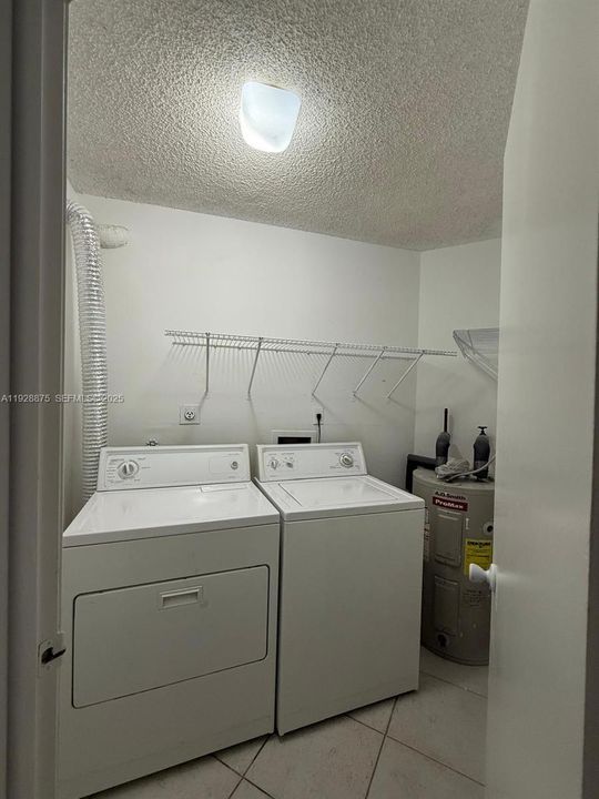 В аренду: $1,800 (2 спален, 2 ванн, 1000 Квадратных фут)