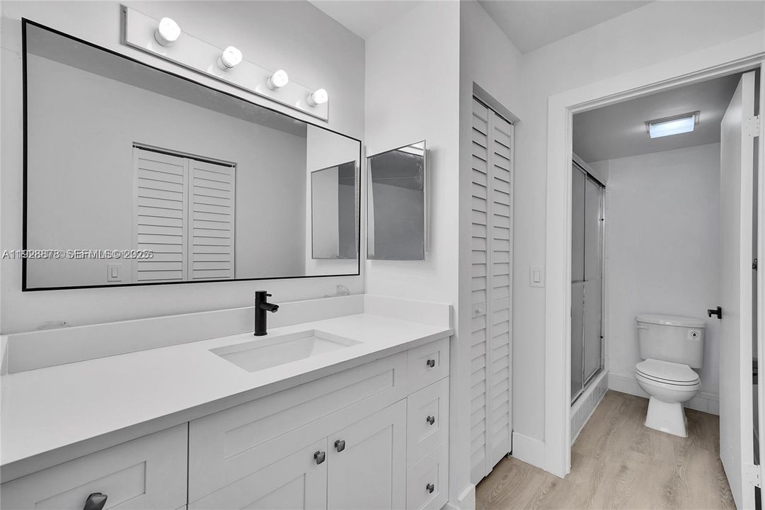 For Rent: $2,400 (2 beds, 2 baths, 1100 Square Feet)