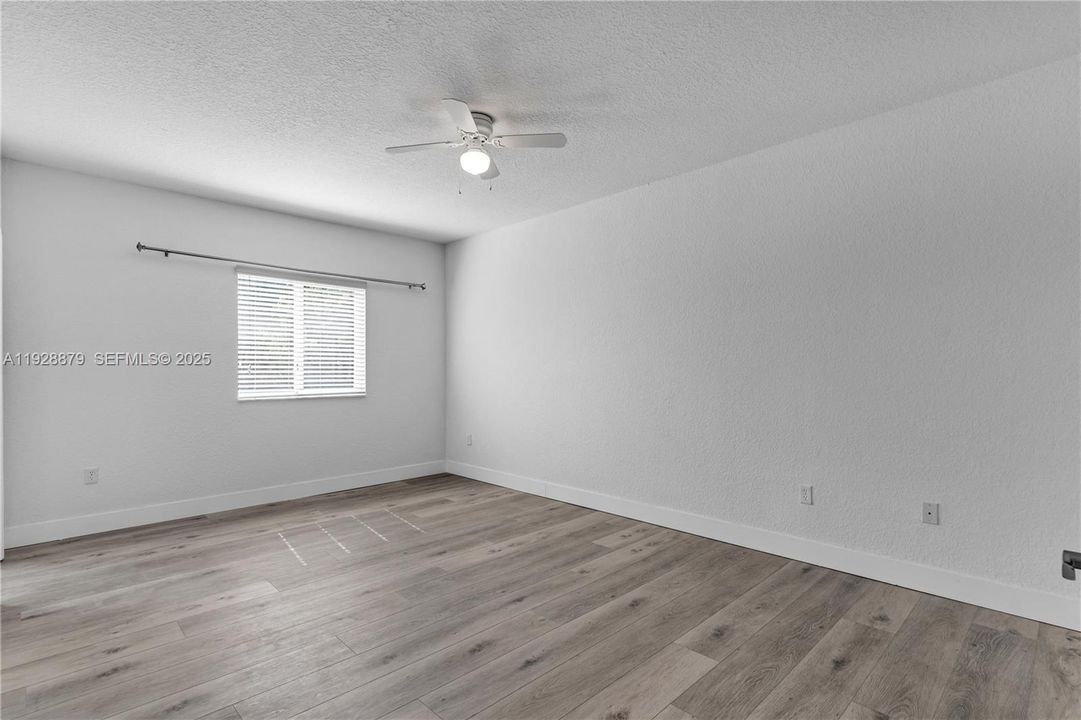 For Rent: $2,250 (2 beds, 2 baths, 1431 Square Feet)