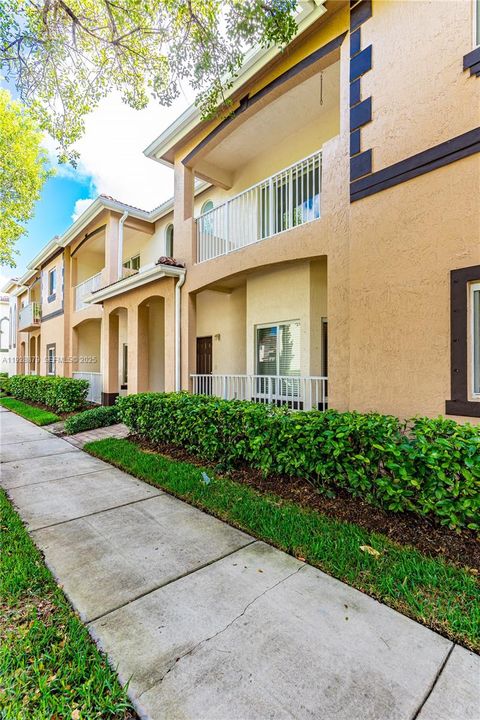 For Rent: $2,250 (2 beds, 2 baths, 1431 Square Feet)