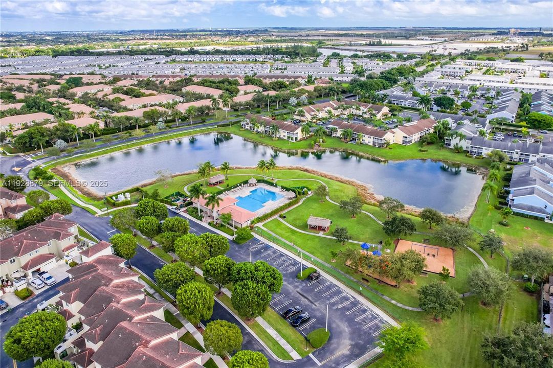 For Rent: $2,250 (2 beds, 2 baths, 1431 Square Feet)