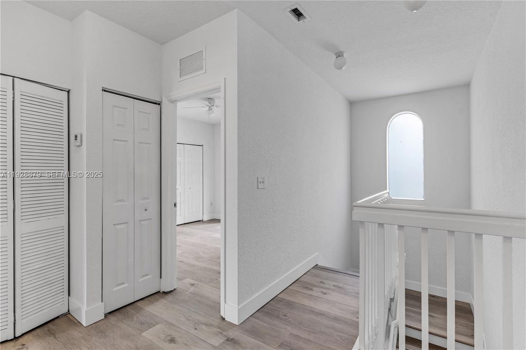 For Rent: $2,250 (2 beds, 2 baths, 1431 Square Feet)