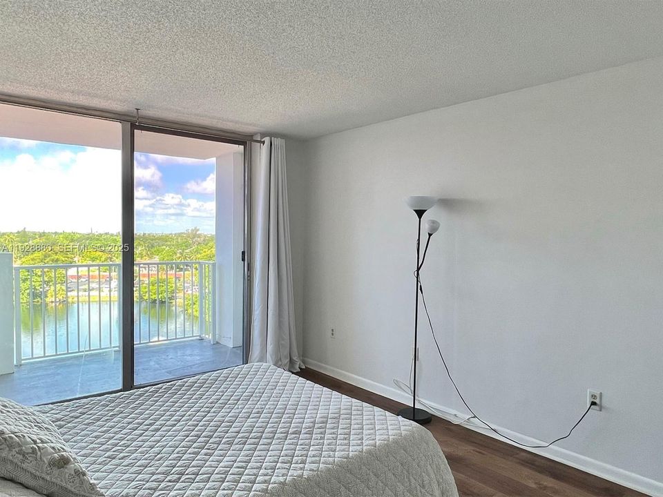 В аренду: $1,775 (1 спален, 1 ванн, 852 Квадратных фут)