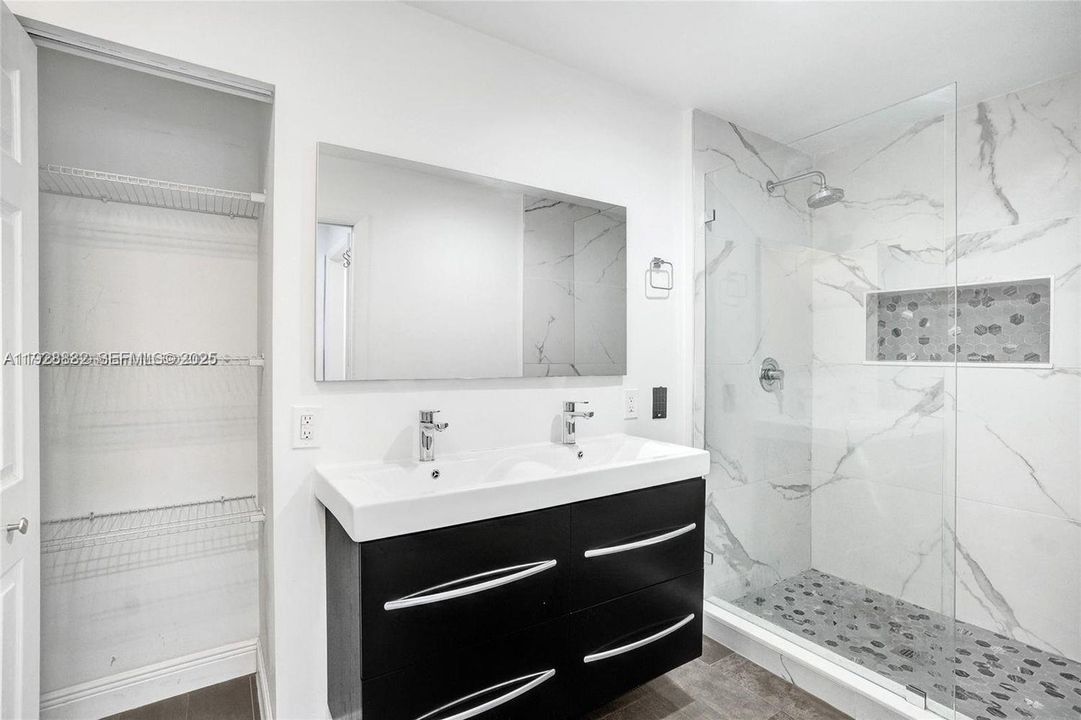 For Rent: $3,500 (3 beds, 2 baths, 1491 Square Feet)