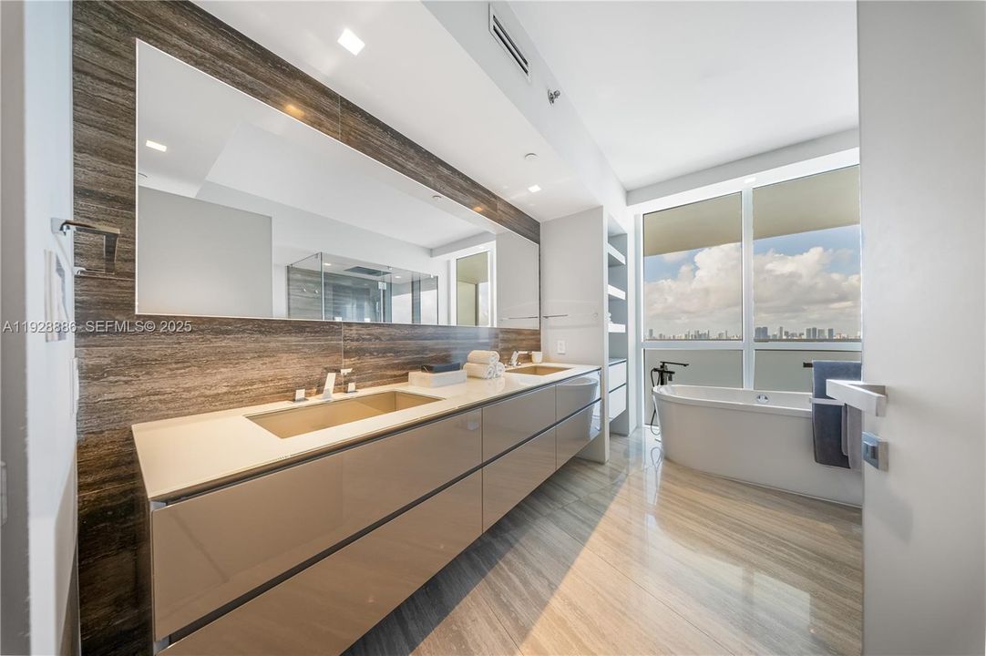 For Rent: $27,500 (2 beds, 2 baths, 2145 Square Feet)