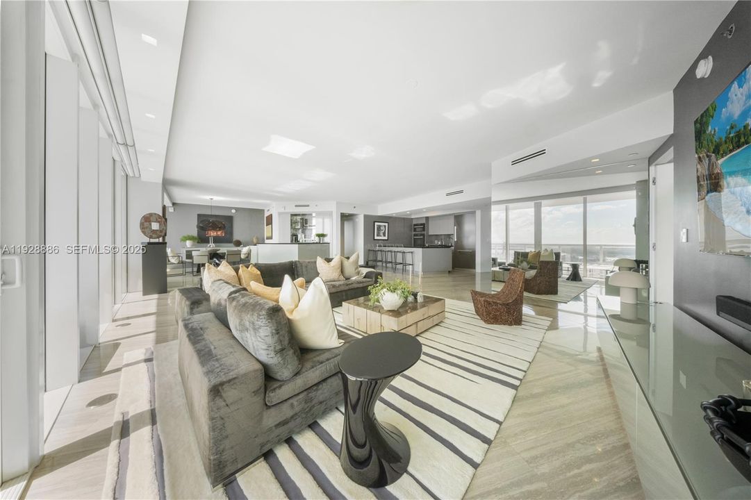 For Rent: $27,500 (2 beds, 2 baths, 2145 Square Feet)