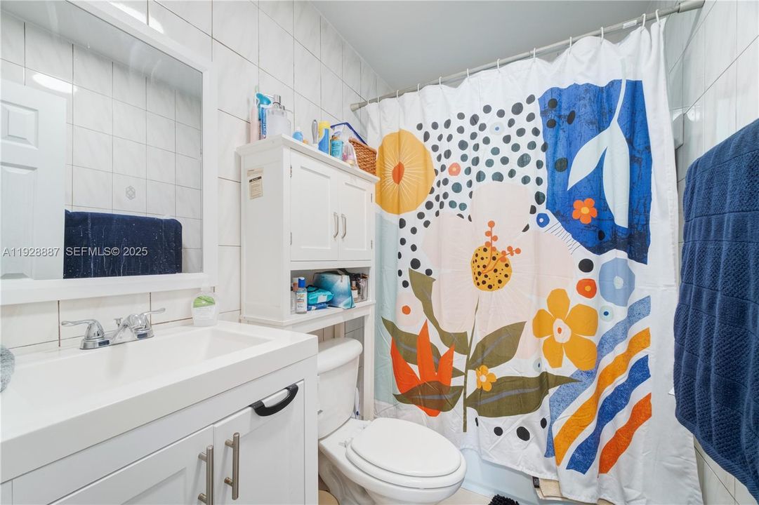 В аренду: $3,900 (3 спален, 2 ванн, 1426 Квадратных фут)