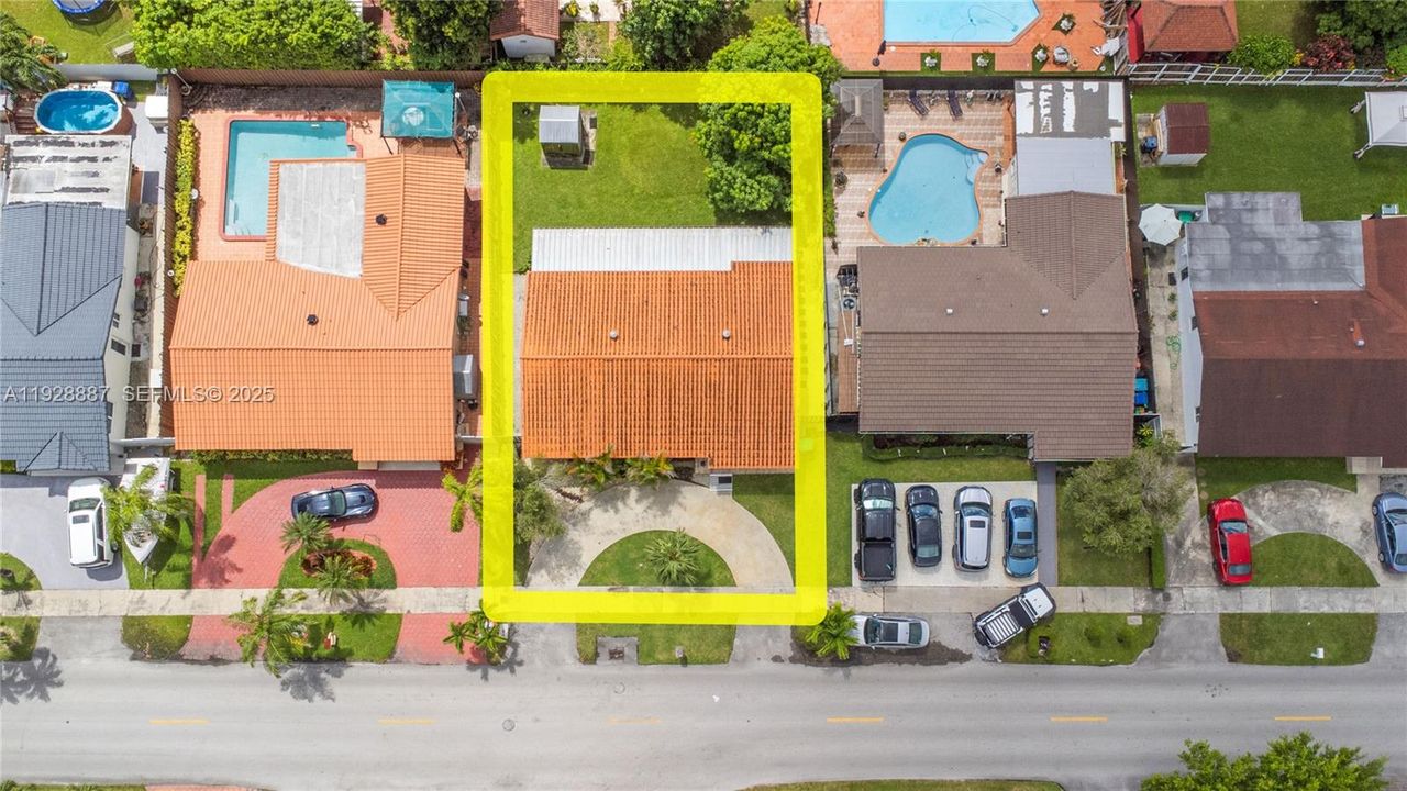 В аренду: $3,900 (3 спален, 2 ванн, 1426 Квадратных фут)