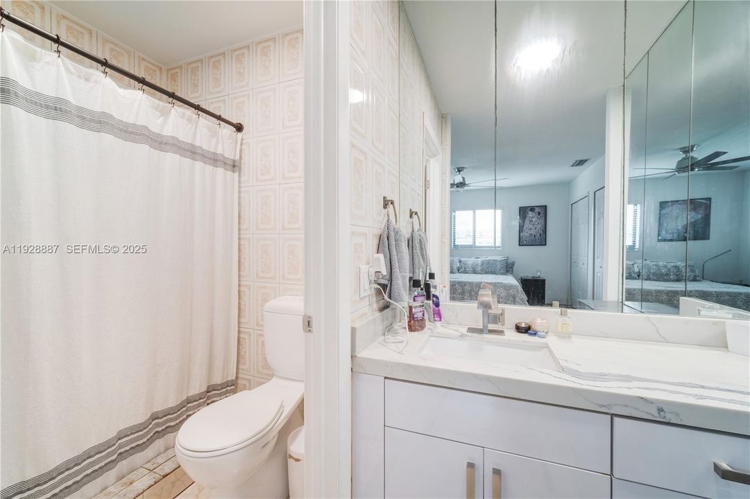 В аренду: $3,900 (3 спален, 2 ванн, 1426 Квадратных фут)