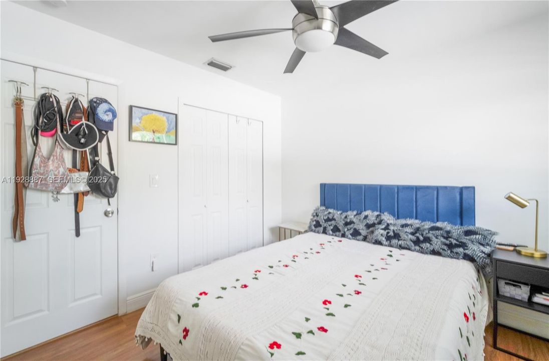 В аренду: $3,900 (3 спален, 2 ванн, 1426 Квадратных фут)