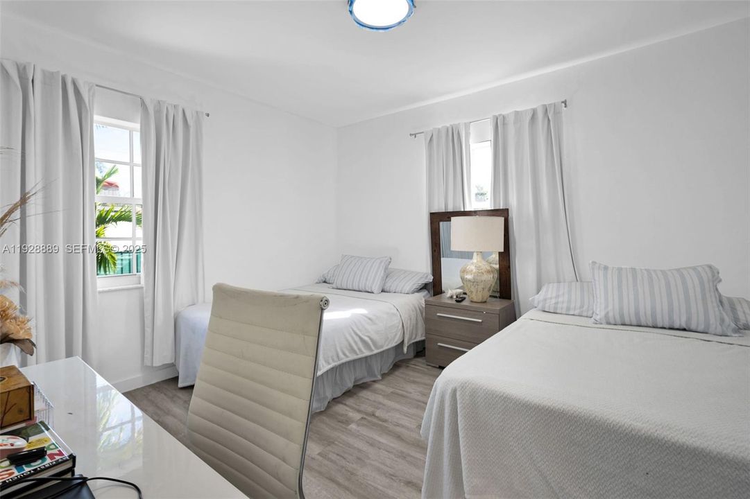 待售: $1,825,000 (0 贝兹, 0 浴室, 2428 平方英尺)