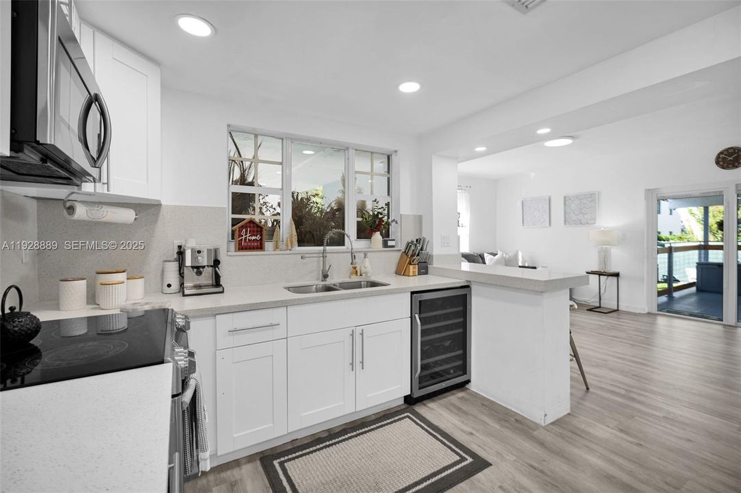 待售: $1,825,000 (0 贝兹, 0 浴室, 2428 平方英尺)