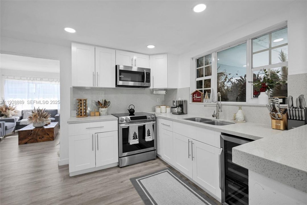 待售: $1,825,000 (0 贝兹, 0 浴室, 2428 平方英尺)