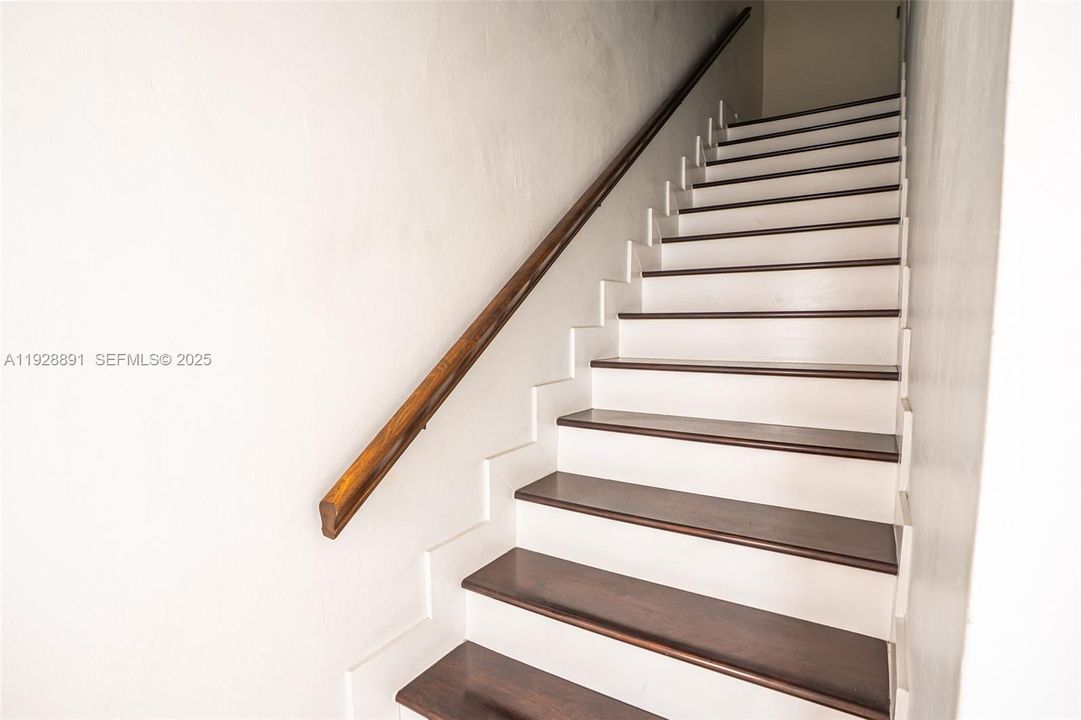 En Venta: $450,000 (2 camas, 1 baños, 1278 Pies cuadrados)