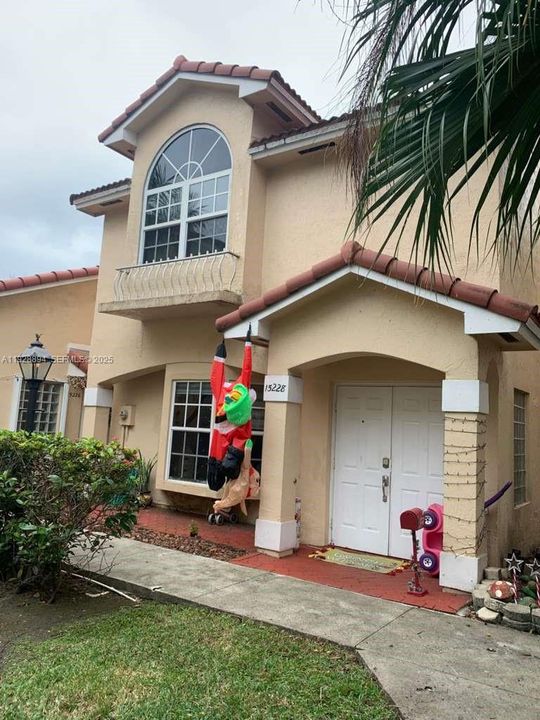 На продажу: $509,000 (3 спален, 2 ванн, 1638 Квадратных фут)