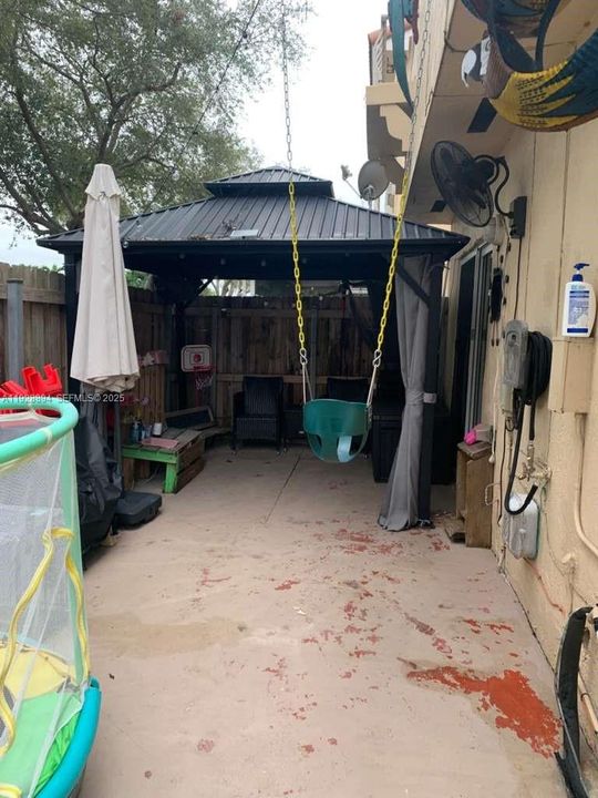 На продажу: $509,000 (3 спален, 2 ванн, 1638 Квадратных фут)