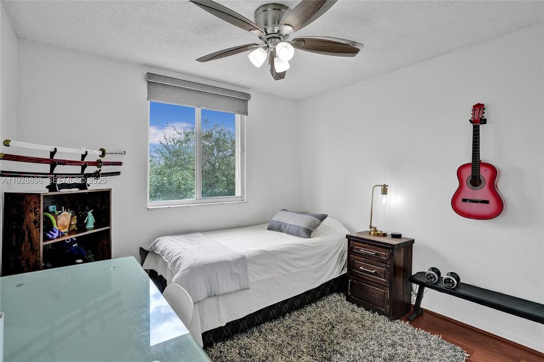 For Rent: $4,800 (4 beds, 2 baths, 1802 Square Feet)