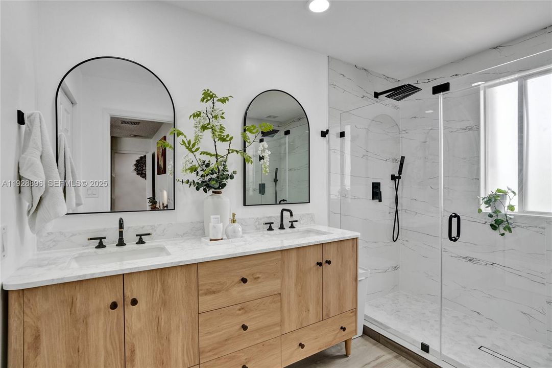 For Rent: $4,800 (4 beds, 2 baths, 1802 Square Feet)