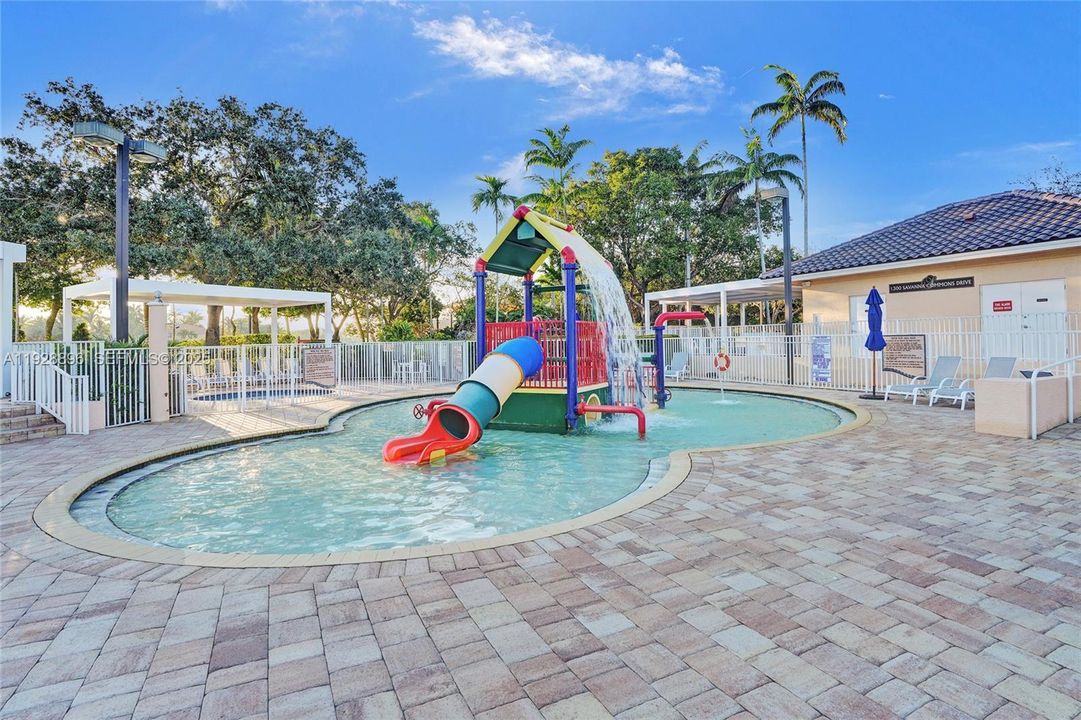 For Rent: $4,800 (4 beds, 2 baths, 1802 Square Feet)