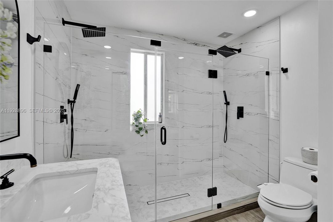 For Rent: $4,800 (4 beds, 2 baths, 1802 Square Feet)