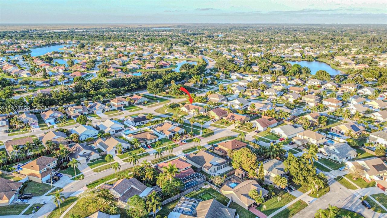 For Sale: $580,000 (3 beds, 2 baths, 1584 Square Feet)