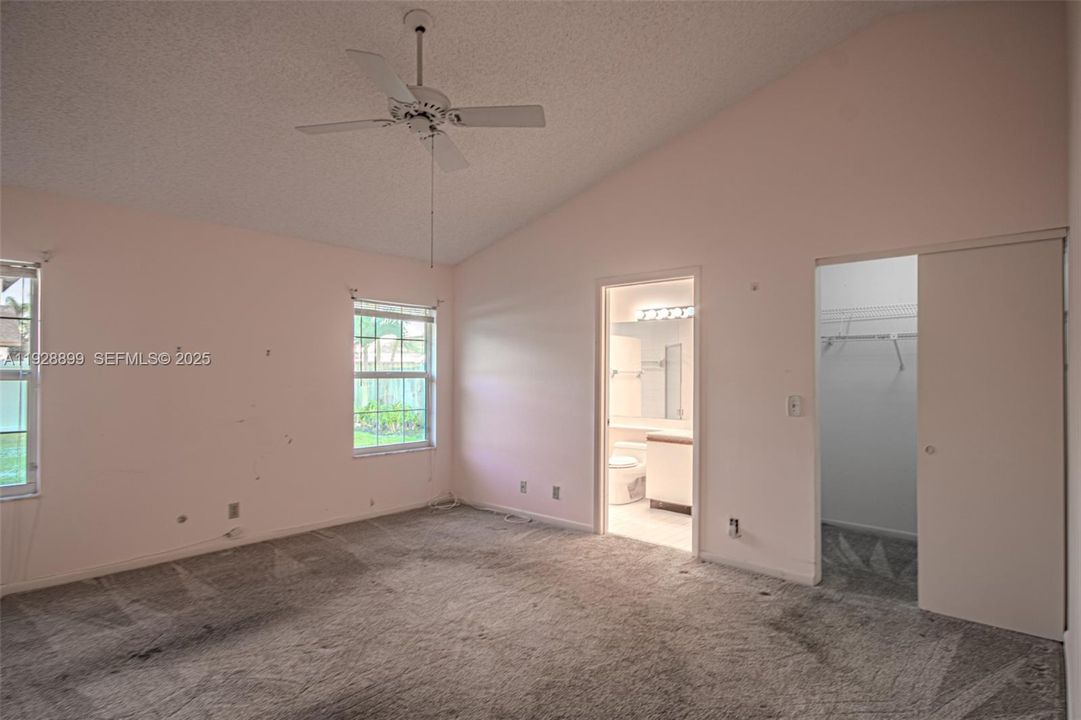 For Sale: $580,000 (3 beds, 2 baths, 1584 Square Feet)