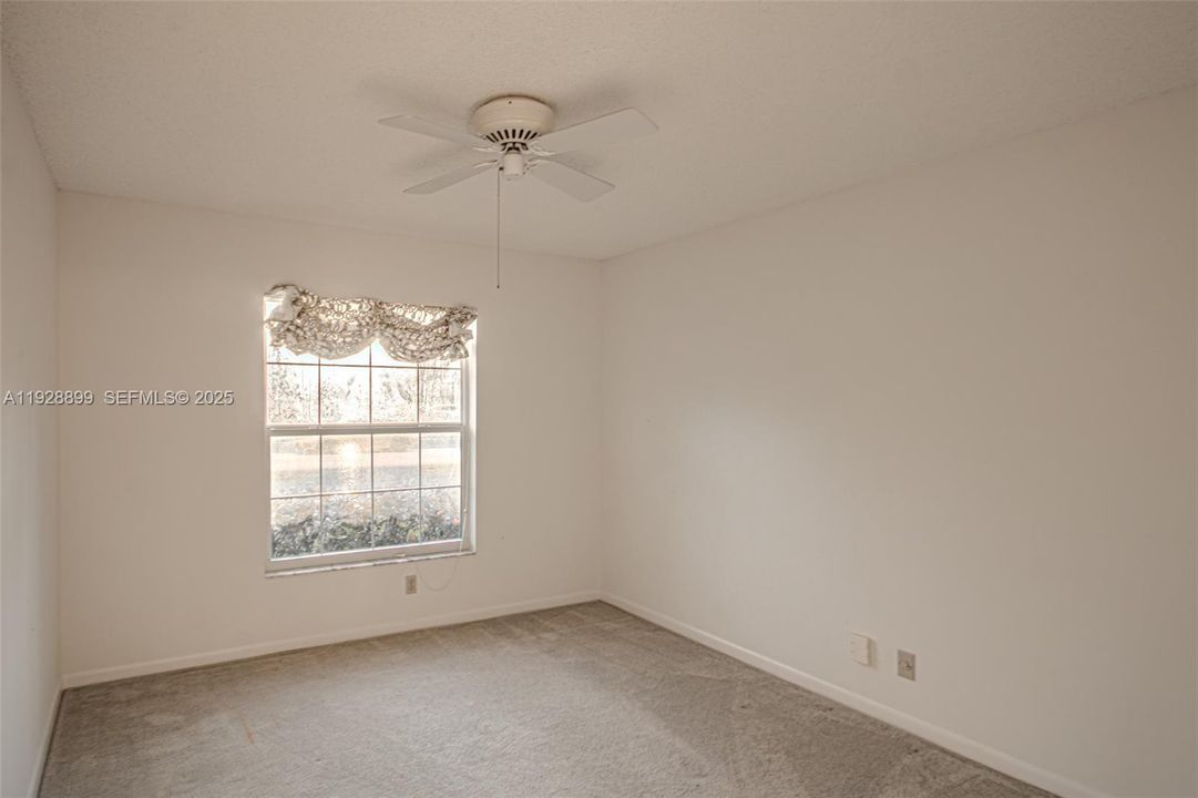 For Sale: $580,000 (3 beds, 2 baths, 1584 Square Feet)