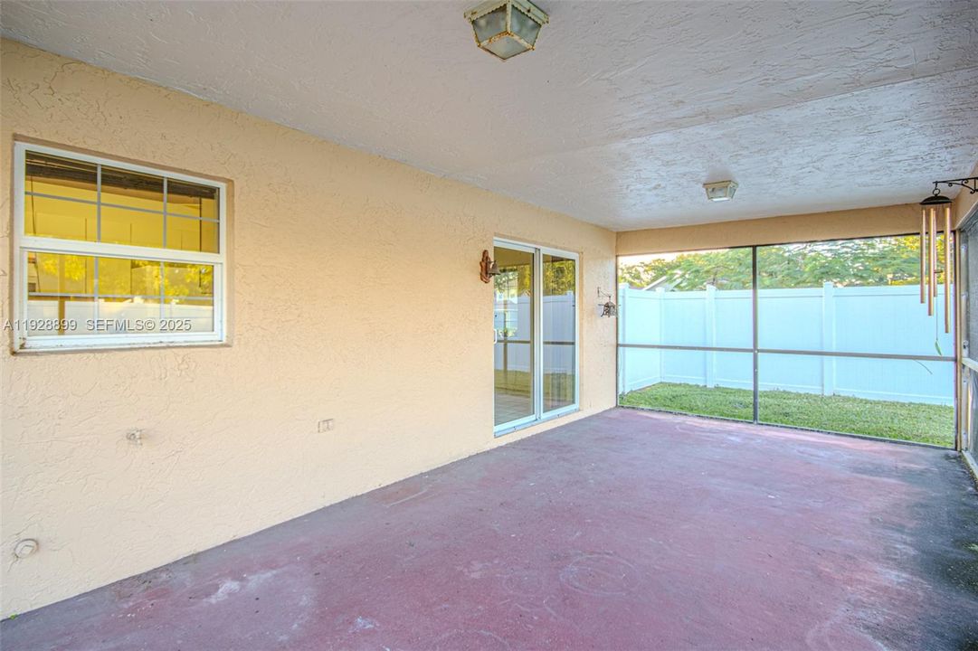 For Sale: $580,000 (3 beds, 2 baths, 1584 Square Feet)