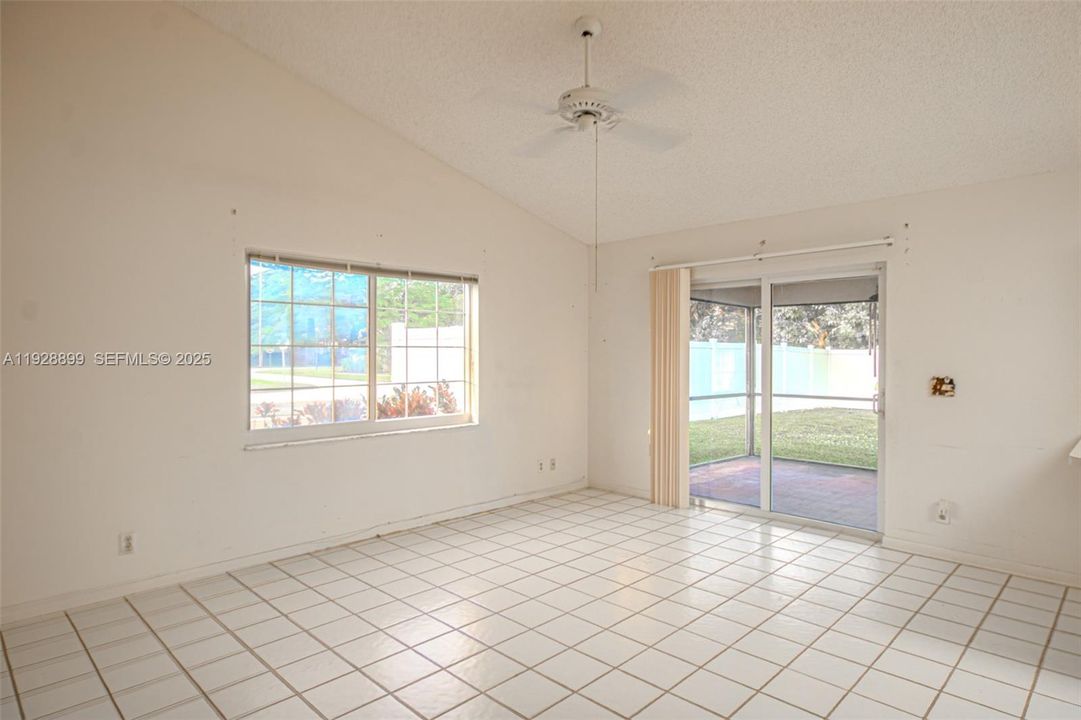 For Sale: $580,000 (3 beds, 2 baths, 1584 Square Feet)