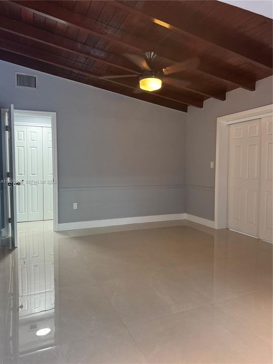 В аренду: $3,500 (3 спален, 2 ванн, 1929 Квадратных фут)