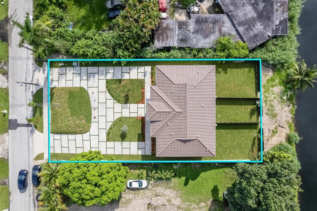 В аренду: $4,000 (4 спален, 2 ванн, 1454 Квадратных фут)