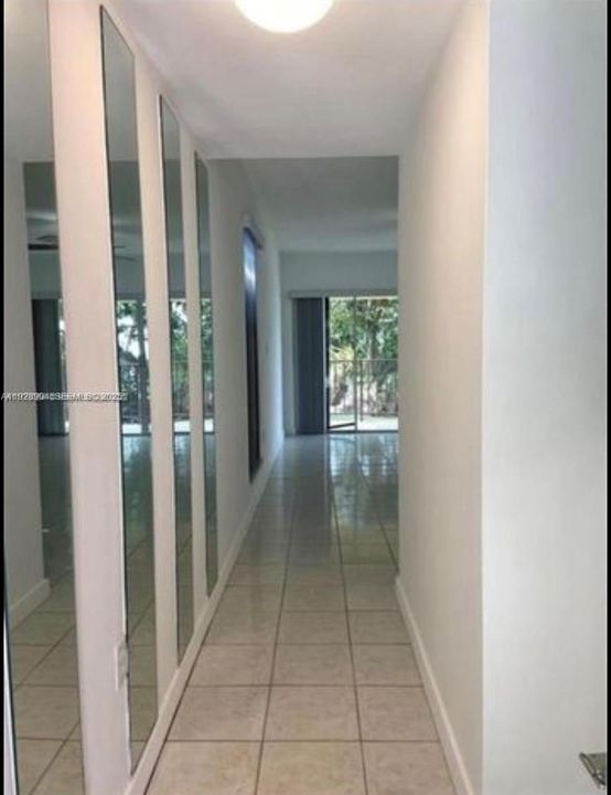 В аренду: $2,400 (2 спален, 2 ванн, 1194 Квадратных фут)