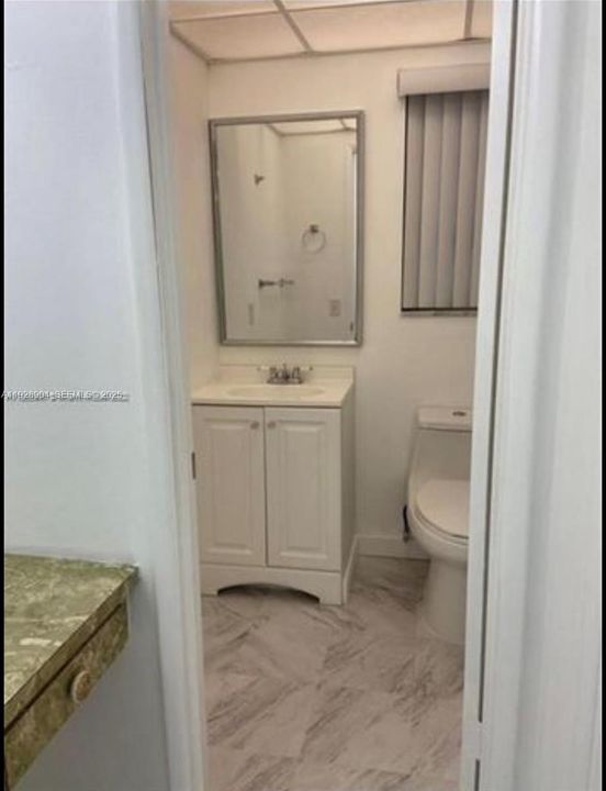 В аренду: $2,400 (2 спален, 2 ванн, 1194 Квадратных фут)